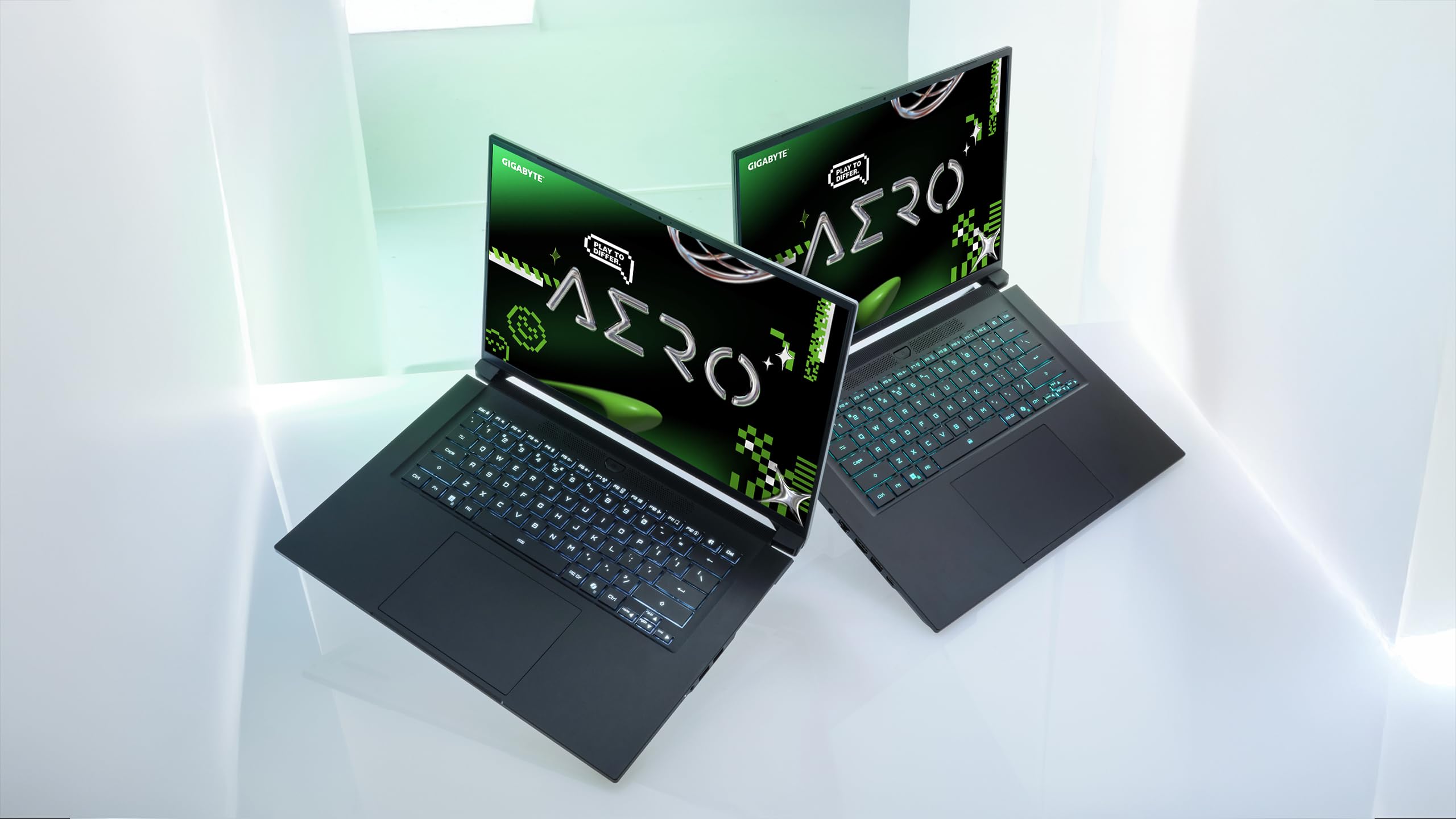 Gigabyte AERO X16 Laptop da Gaming –Copilot+ PC, 16“, 165Hz WQXGA, Ryzen AI 7 350, GPU RTX 5060, 16GB DDR5, SSD Gen4 da 1TB, Windows 11 Home, Garanzia di 2 anni, AERO X16 1VH93ITC94DH