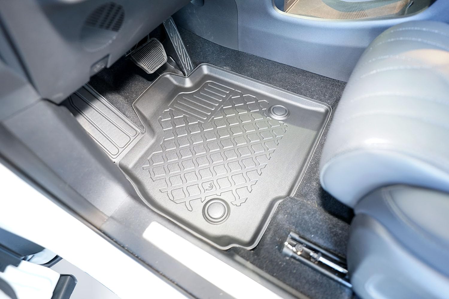 Car Lux AR07873 - Tappetini in gomma tipo secchio per Omoda 9 PHEV dal 2025