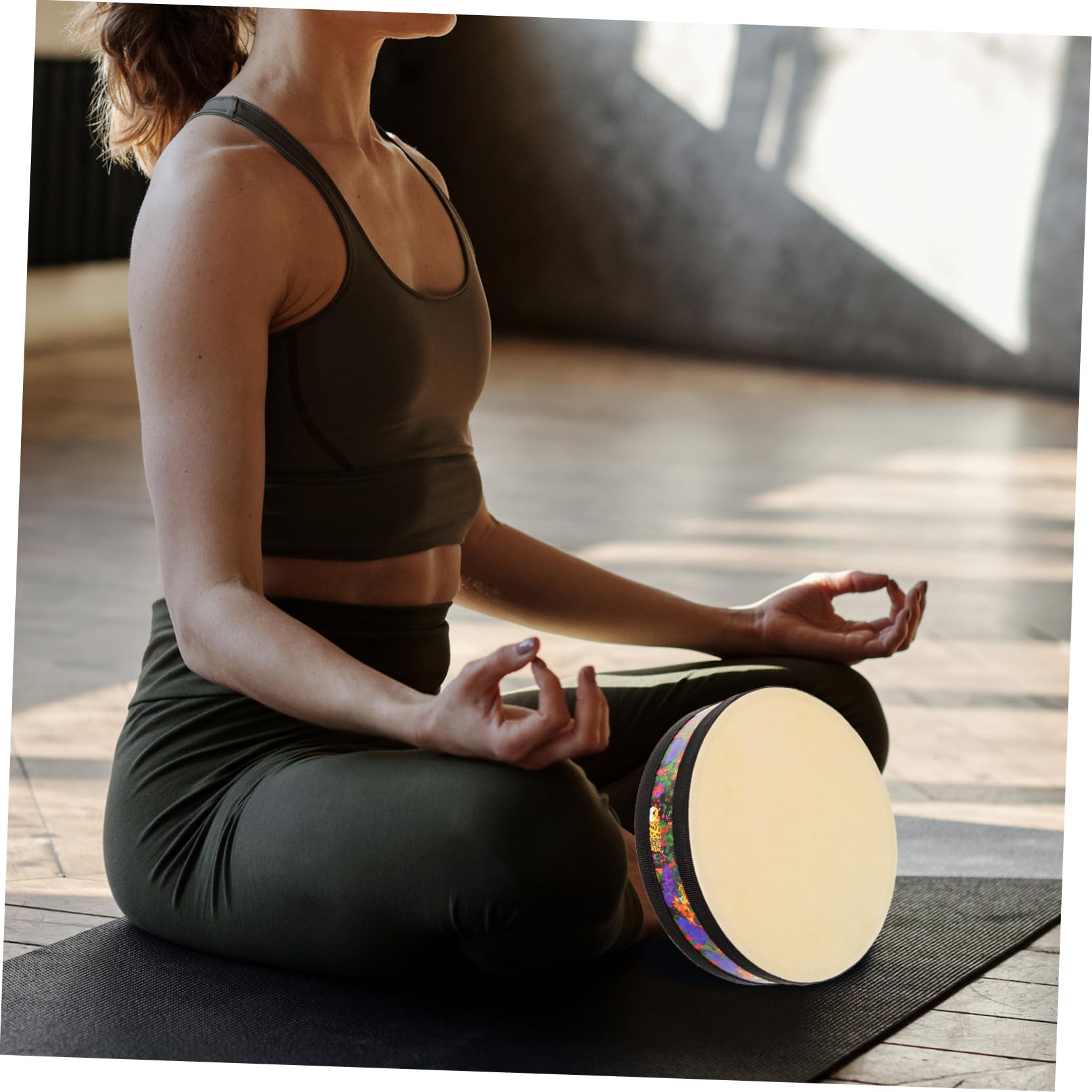 Tambour pour Débutants et Professionnels Rond à Percussion en Peau D'agneau et Bois Foncé Instrument de Musique Calme en Nouvel An pour Contemplation et Yoga