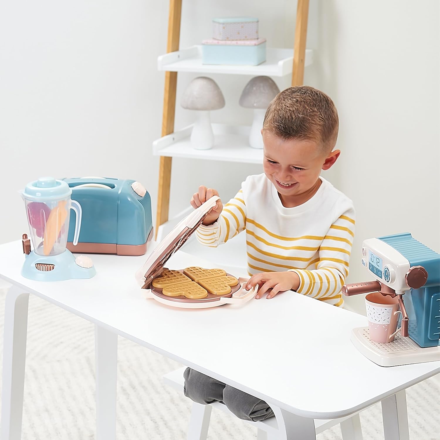 Jouets Ecoiffier - 1683 - Super Pack of 4 in 1 Appliances - Imitation Game - from 18 Months - Made in France