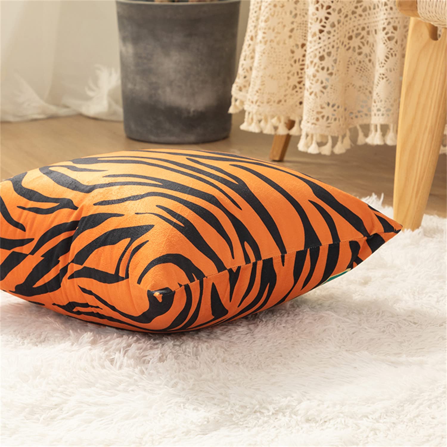 Funda de cojín de 45 x 45 cm, fundas de almohada cuadradas de poliéster, fundas de almohada decorativas, para sofá, cama, silla (estampado de tigre, juego de 6)