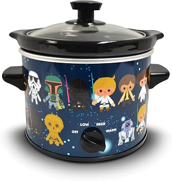 Uncanny Brands Star Wars 2-Quart Slow Cooker- Kitchen Appliance