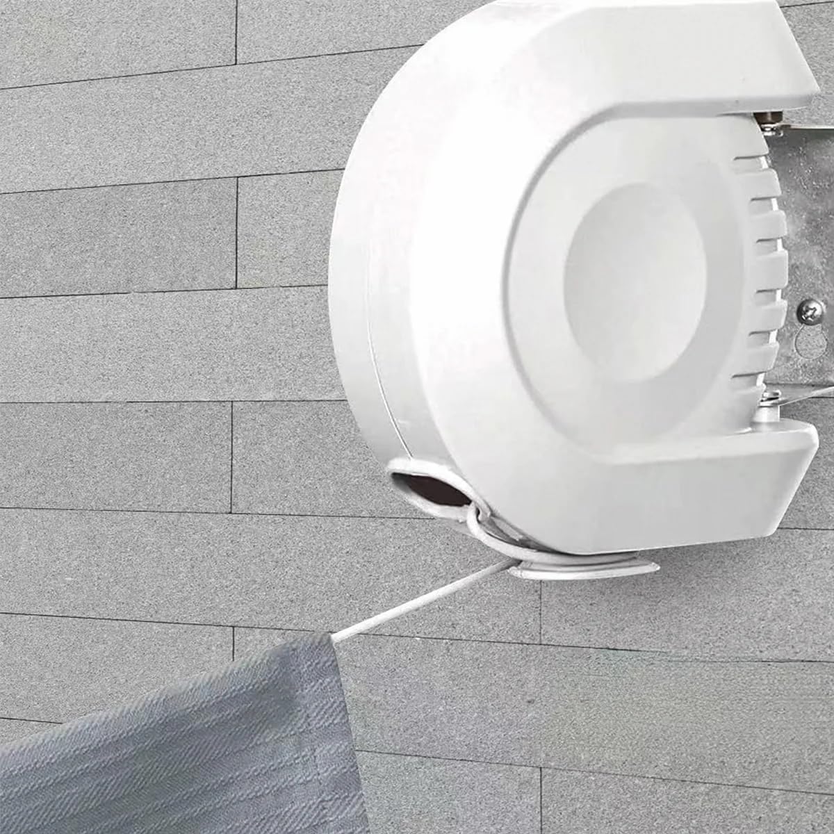 J&V TEXTILES Retractable Clothesline - Portable Heavy Duty Indoor and Outdoor Washing Line - 40 Feet PVC Retracting Clothes Line with Wall Mount Hang The Wet Dry Clothing Laundry - Easy Installation