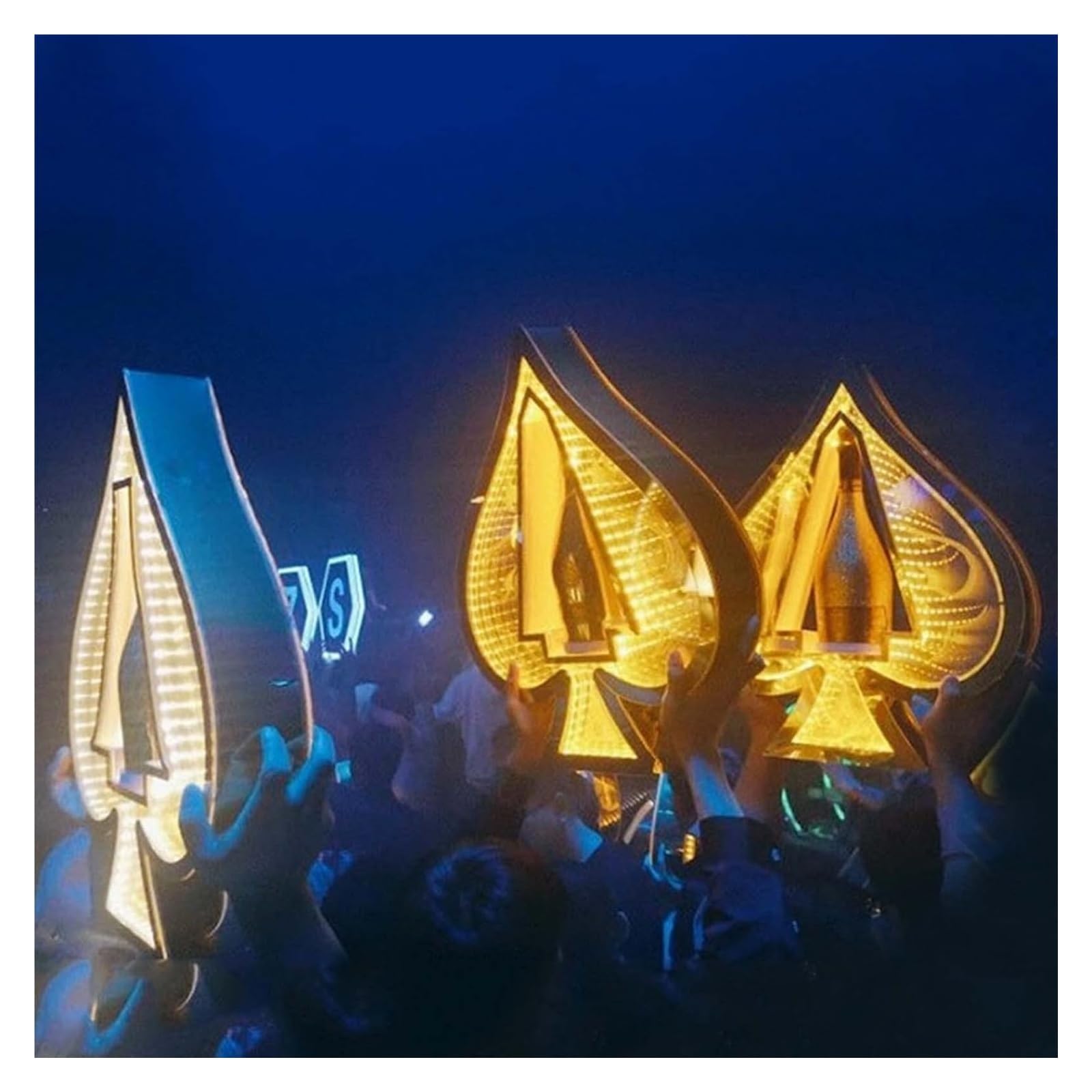 Espositore for bottiglie di liquore Ace of Spades a LED - Presentatore di bottiglie illuminato regolabile for locali notturni, matrimoni e feste