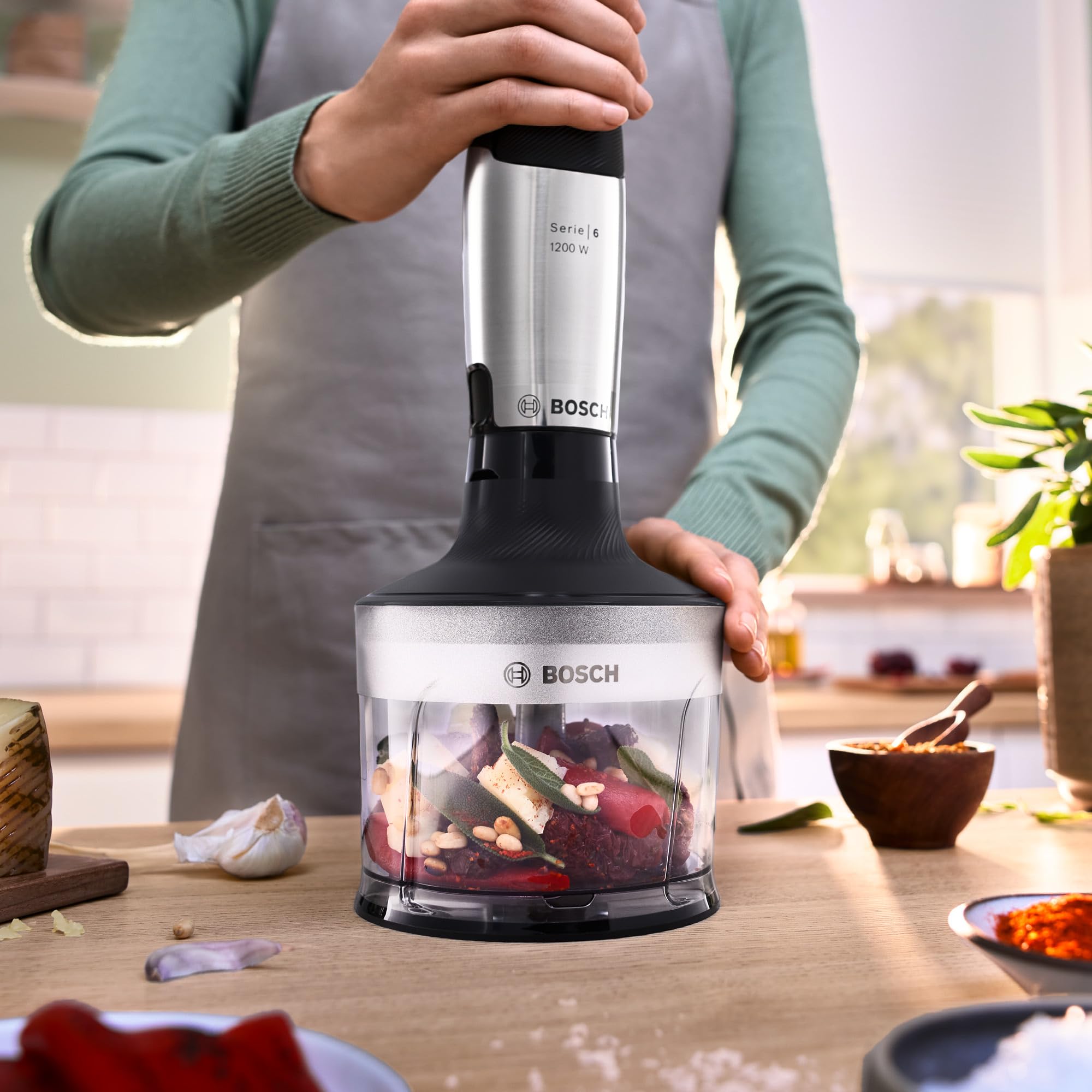 Bosch - Batidora ErgoMaster, Serie 6, 1200 W, QuattroBlade System Pro, Accesorios incluidos, Acero inoxidable, MSM6M830