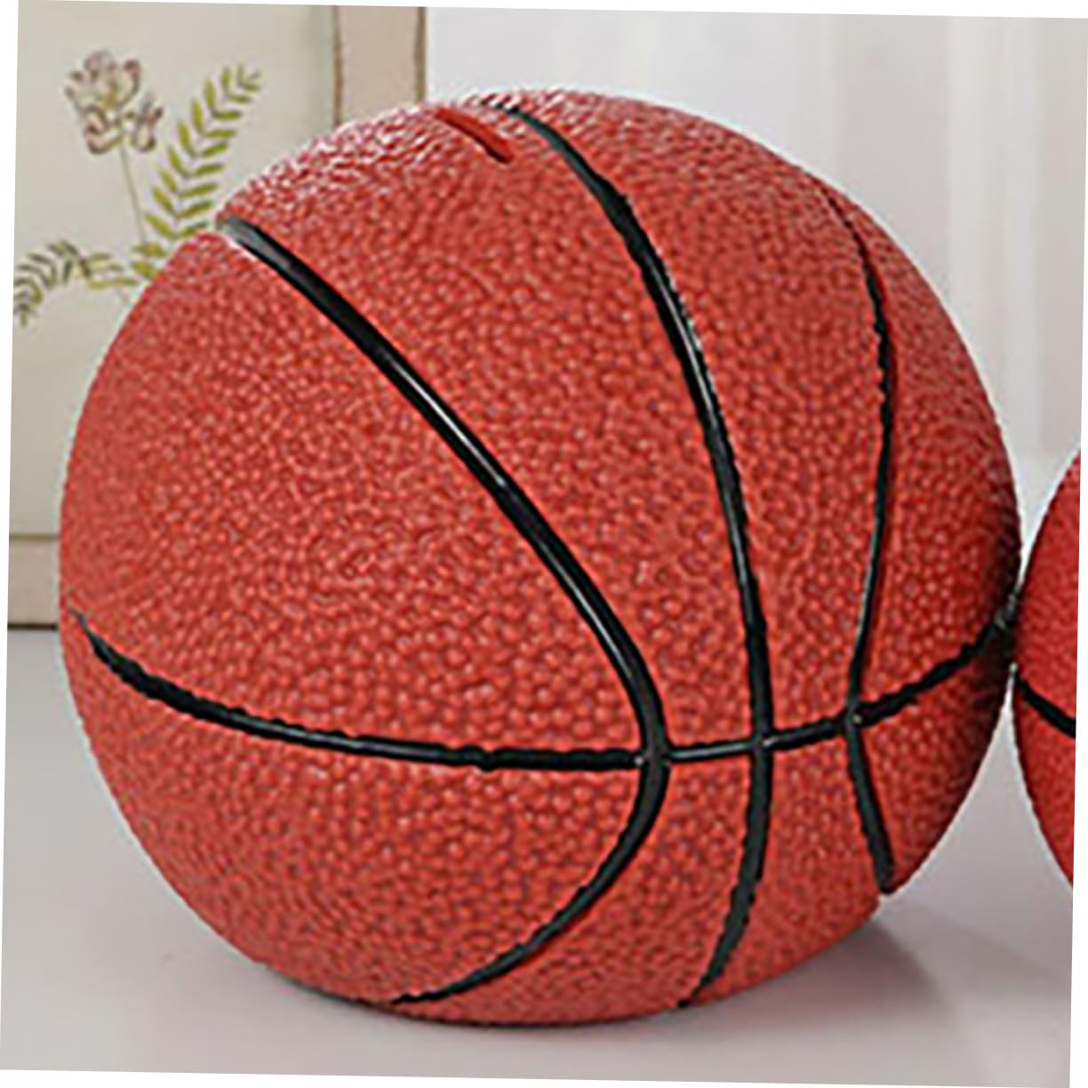Hohopeti Salvadanaio in Vinile Rosso a Forma di Pallone da Basket Capacità Interna Ampia Resistente e Decorativo e Design Sportivo Unico per Tavolo e Scrivania