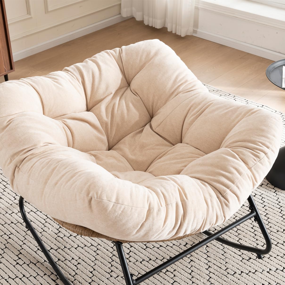 Fotel bujany, szenilowe, tapicerowane krzesło akcentujące, 90 x 107 x 83 cm, z wysokiej jakości wyściółką, nowoczesne krzesło bujane, ergonomiczne, do sypialni, salonu, mieszkania, beżowe