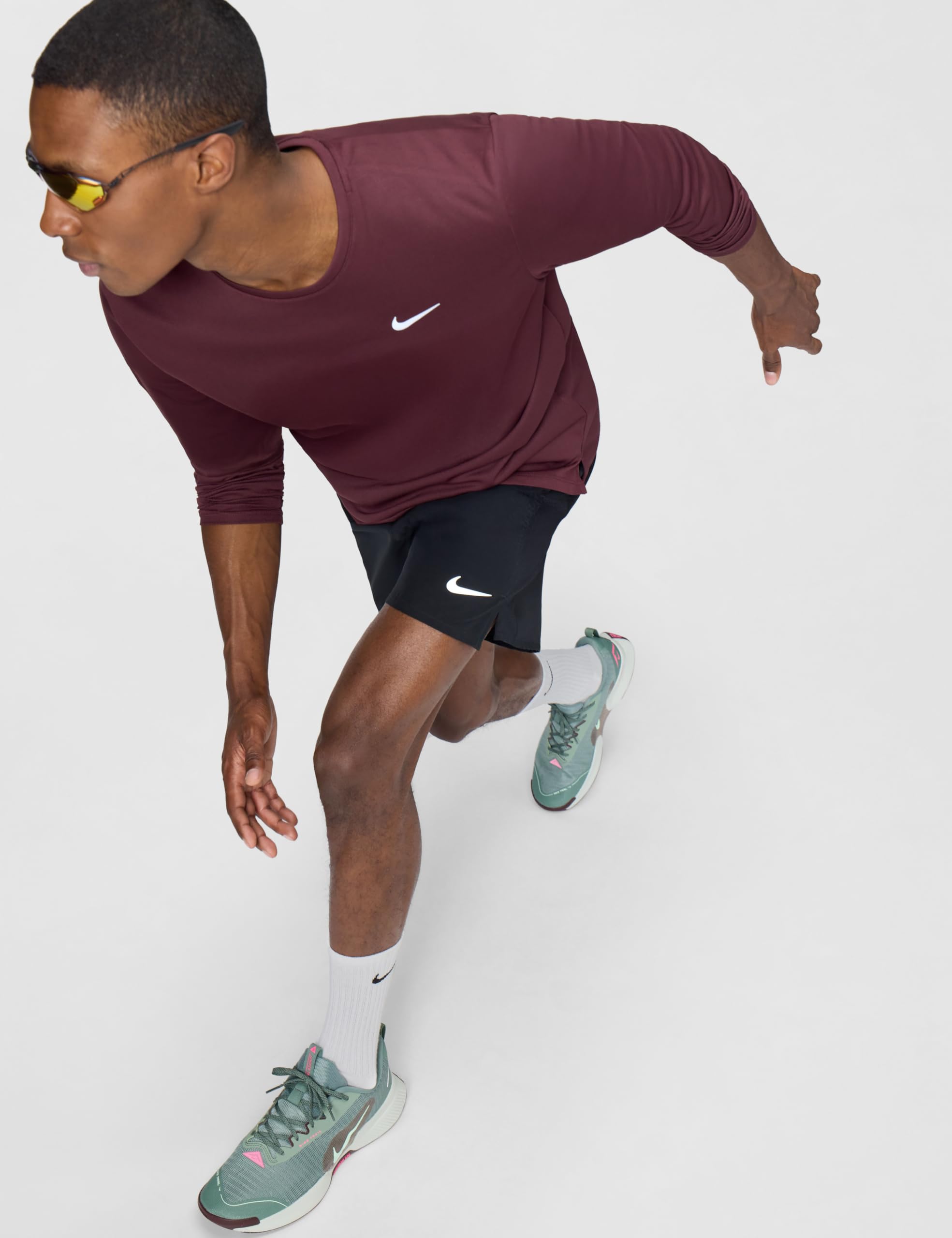 NIKE Górna część biegowa Mężczyźni Nike Miler Dri-fit Uv Langarm-laufoberteil Für Herren