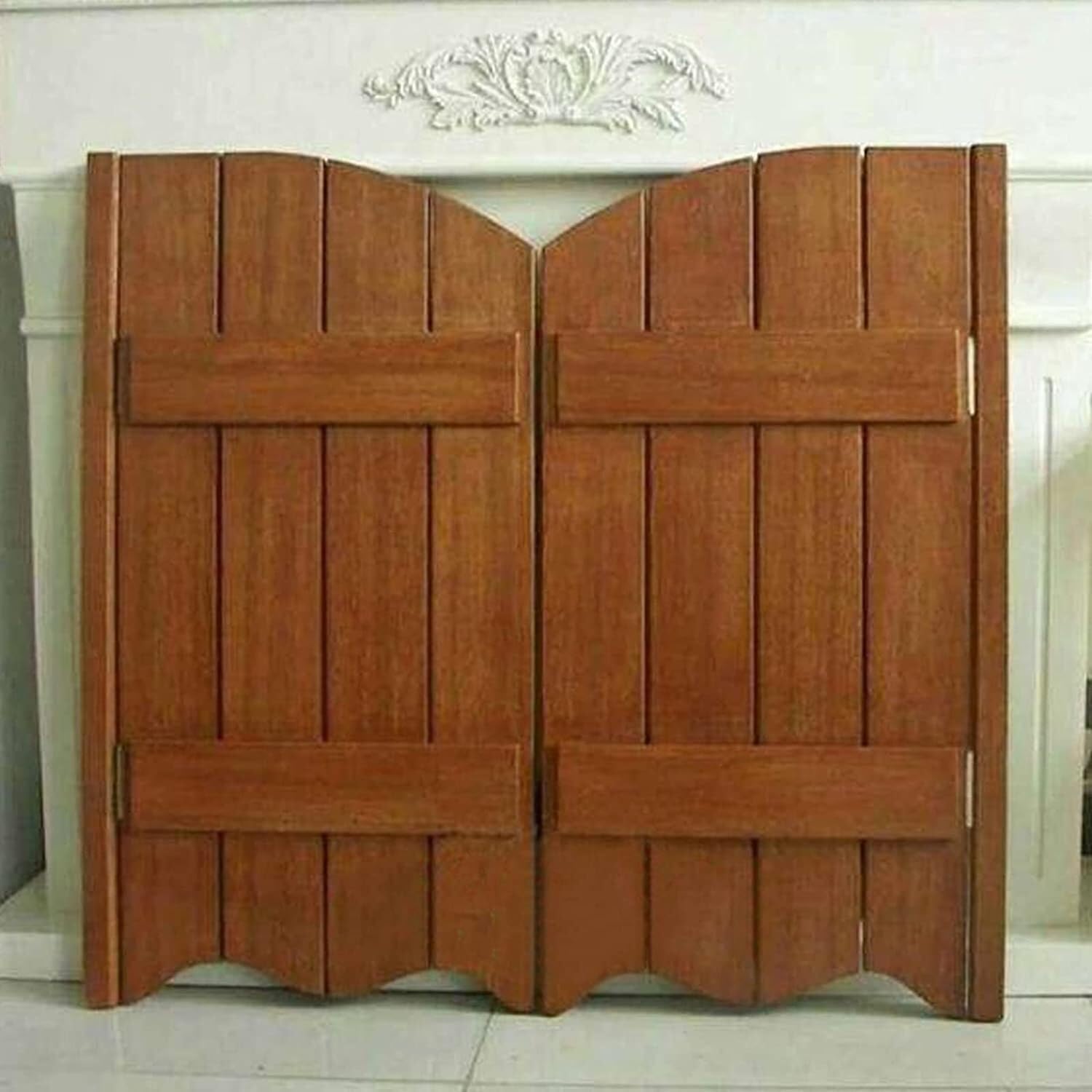 Portes battantes de café en bois cloison de cuisine et salon avec charnières
