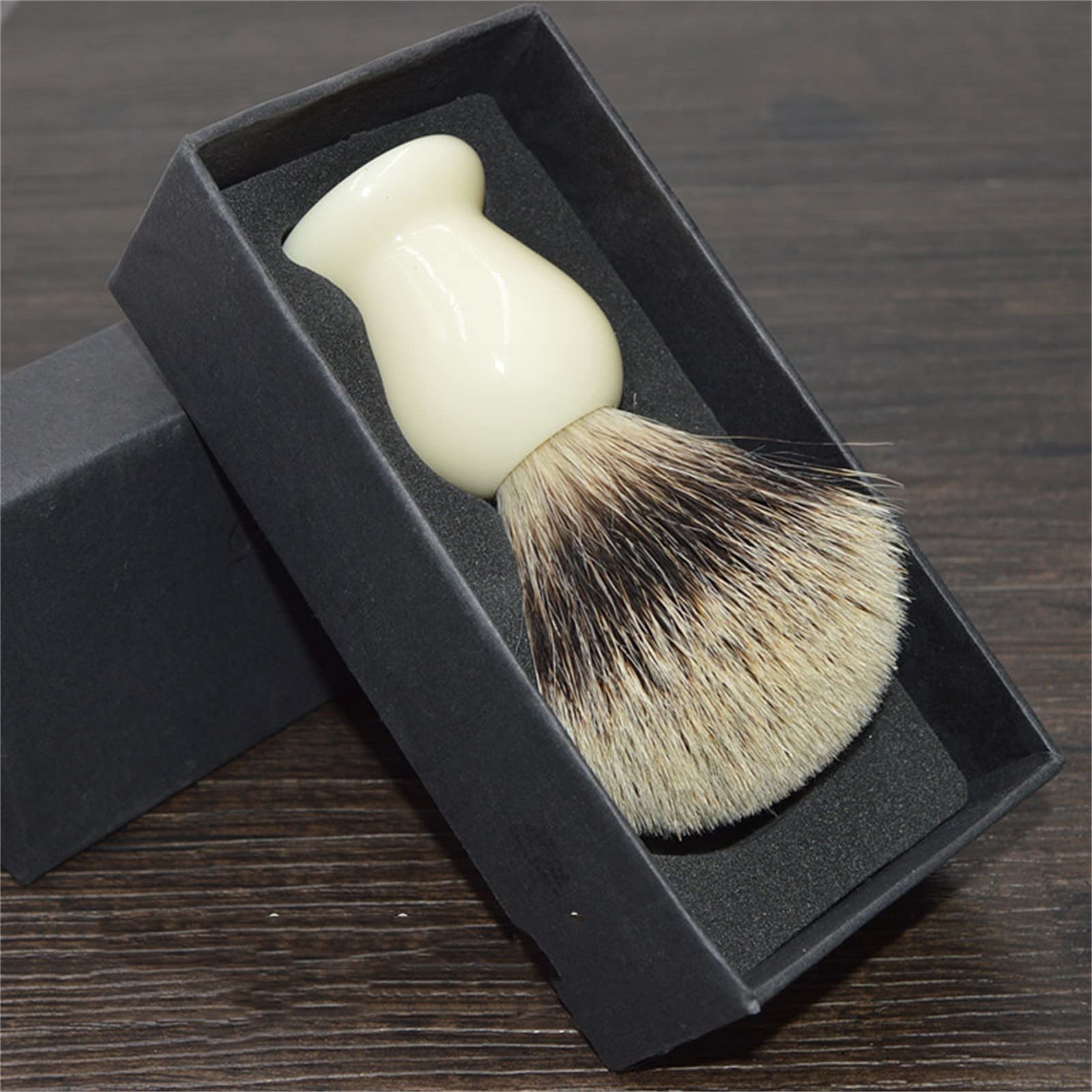 Pennello da Barba Alta qualità Capelli di Tasso Durevole Manico in Resina Barba Sapone Pennello in Schiuma Fatto a Mano Rasatura Spazzola