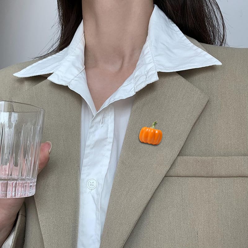 Halloween Pumpkin Brooch Pin Fashion Enamel Pumpkin Thanksgiving Fall Brooches Pins Cute Cubic Zirconia Plant Drop Oil Brooch for Men Women Girls Christmas Party Jewelry3