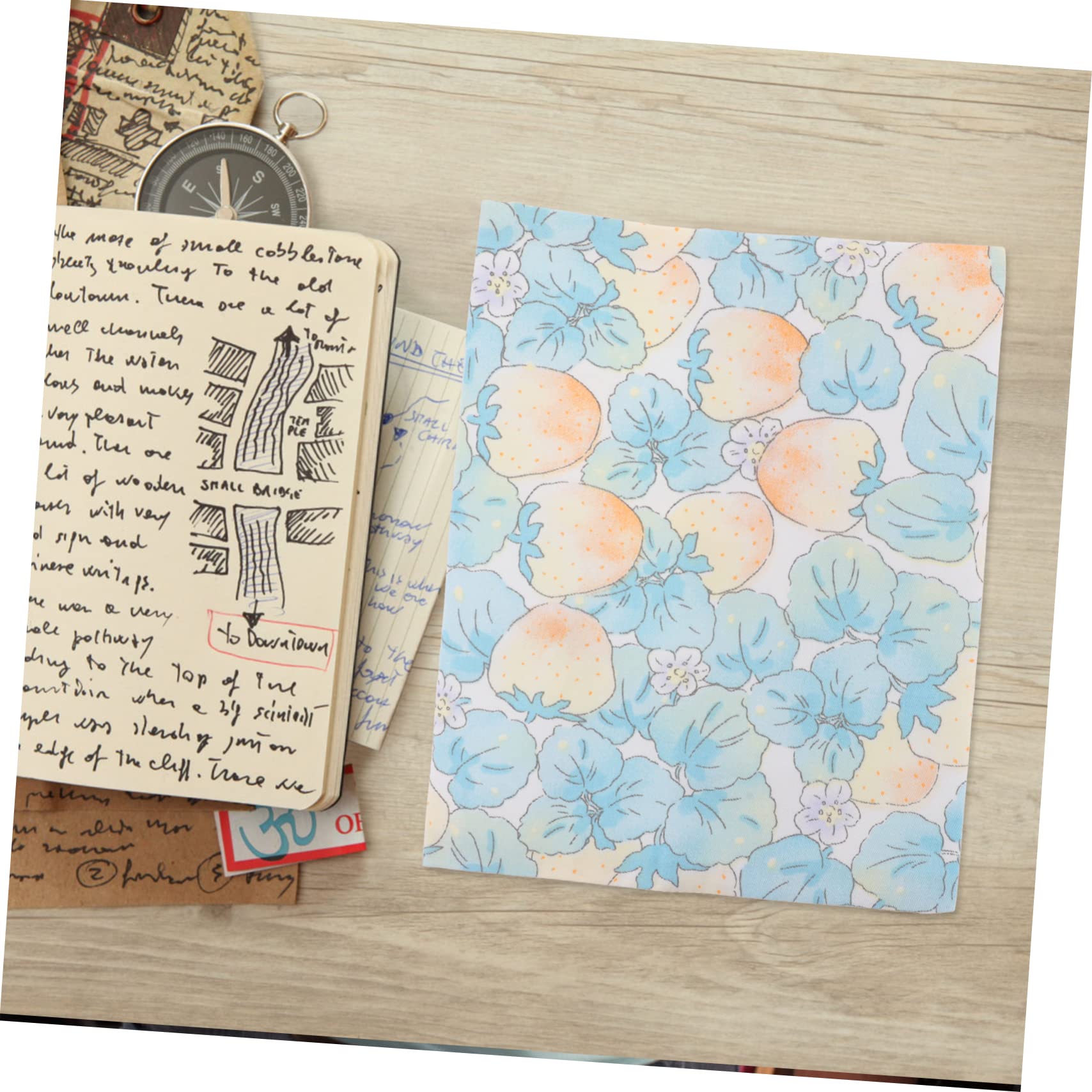MAGICLULU 4pezzi Copertina Riutilizzabilper Libri Stoffa Decorativa Protettore Antistrappo Per Quaderni e Libri Scolastici Design Blu Fragole Accessorio Per Studio e Collezione