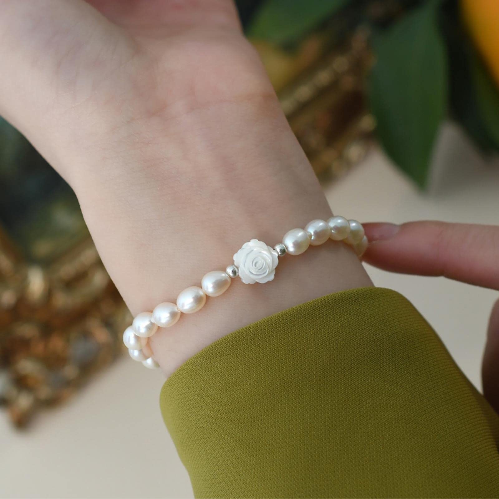 HLTYGWX Pulsera de Flores de Concha de Perla de Agua Dulce Natural, joyería de de Plata de Ley 925 para niña