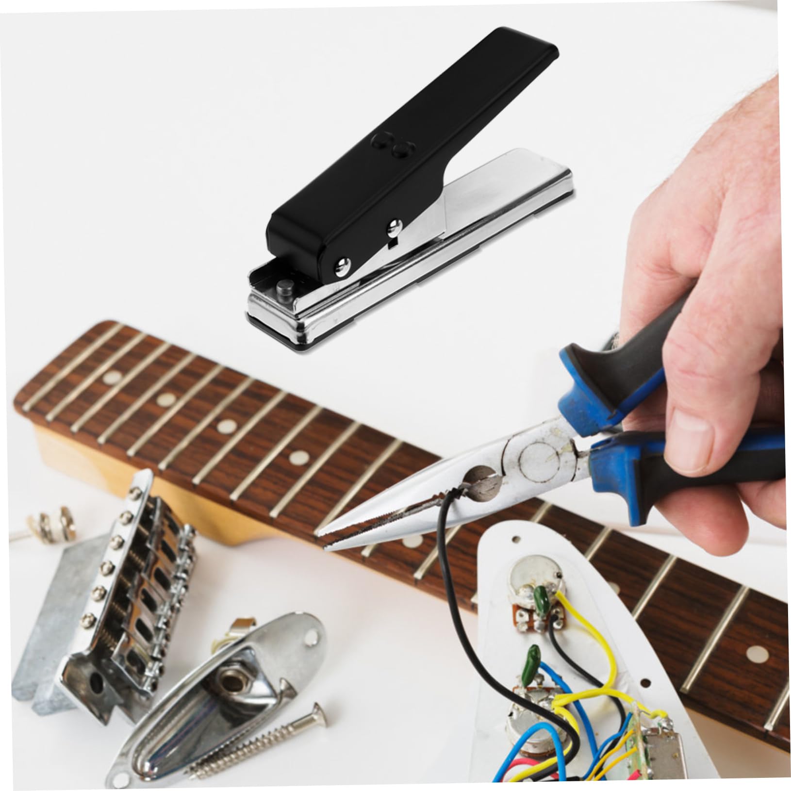Toyvian 1pezzi Cutter Per Plettro Strumento Per Plettro Personalizzati Vecchie Facile Usare Musicisti e Appassionati Chitarra