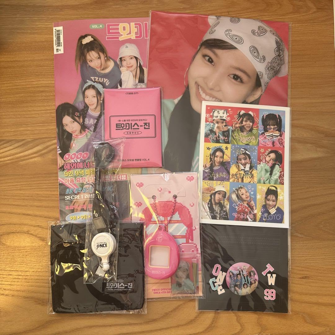 Amazon.co.jp: TWICE ONCE 4期 TWICE ZINE 入会特典 グッズセット 