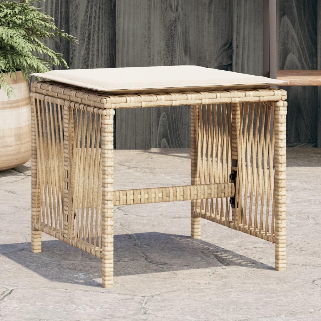Mobilier de jardin en polyrotin beige pour aménager une terrasse chaleureuse