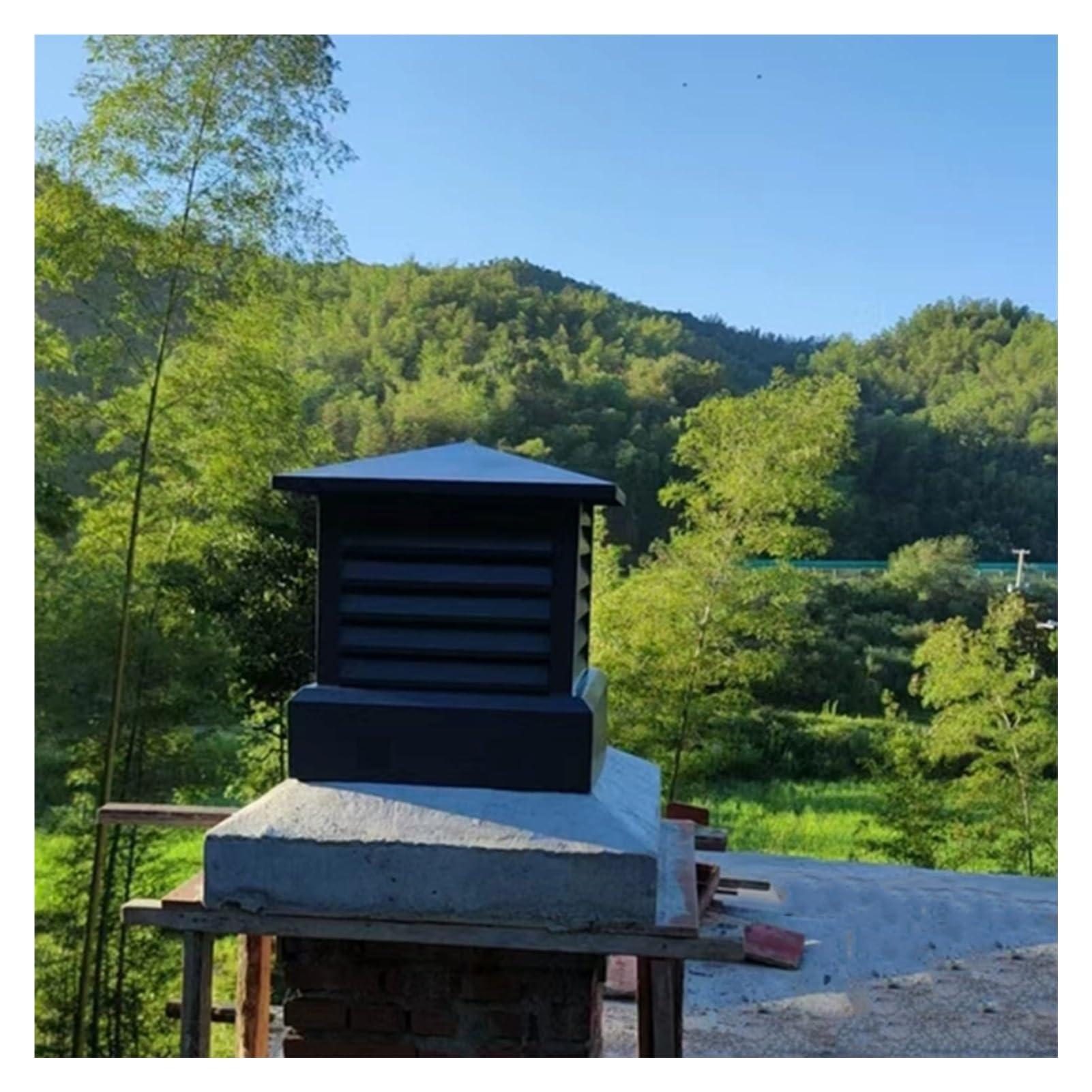 BHFLJSAQ Chimney Rain Caps,Premium Aluminium Chimney Cap - Wind Deflector & Rain Louver - Easy Install Flue Cover for Roof Vent - Durable Metal Cowl (14x14in/35.6x35.6cm)