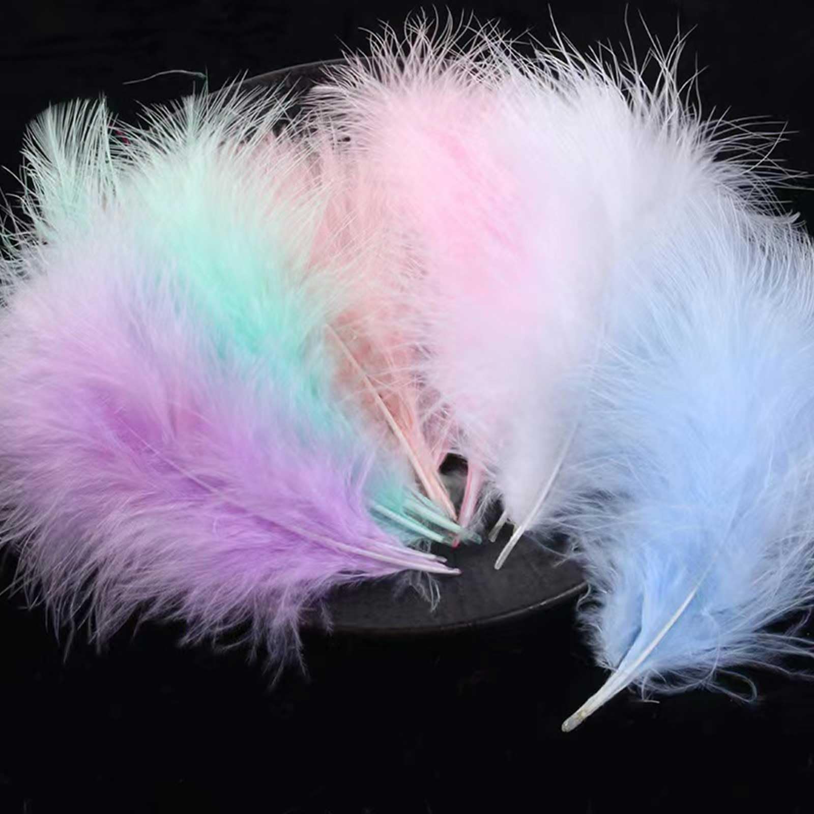 50Pcs Turkey Feathers Soft Light Color Feather Kits 3.93-5.90inch Fluffy Bulk Birds Feathers for Crafts Sewing Fringe Trim Prom Party Accessories Home Wedding Table Decoration (Light Color 01)
