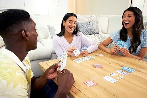 Miniatura 2 de Mattel Games Sarah's Scribbles Future Me Problems - Juego de cartas para todos sobre cómo evitar la responsabilidad