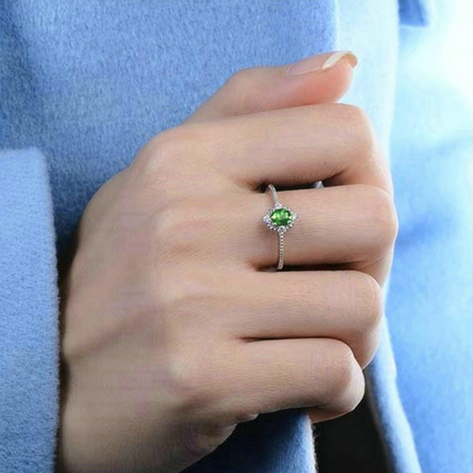 Anillo de compromiso para mujer, platino, talla 1/2-V 1/2, anillos de promesa de boda con esmeralda ovalada de 1 quilate y moissanita