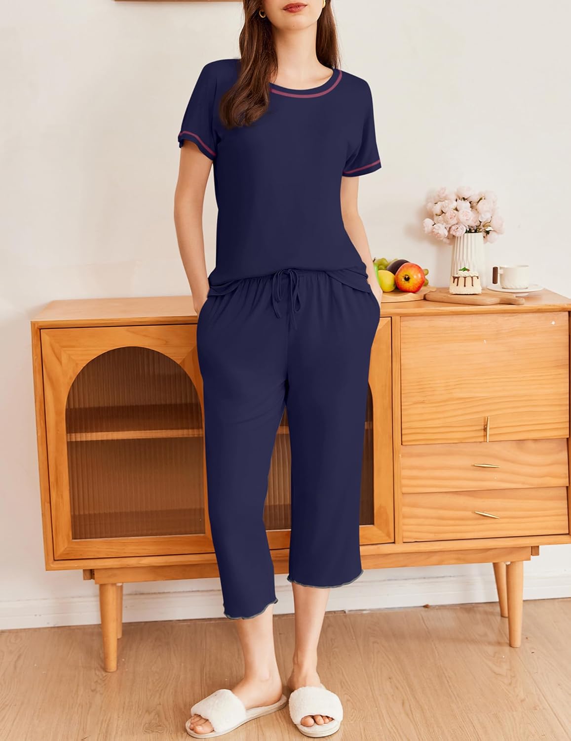 Ekouaer Women's Capri Pajama Sets Print Short Sleeve Sleepwear Top and Capri Pants Soft Loungewear with Pocket - Image 2