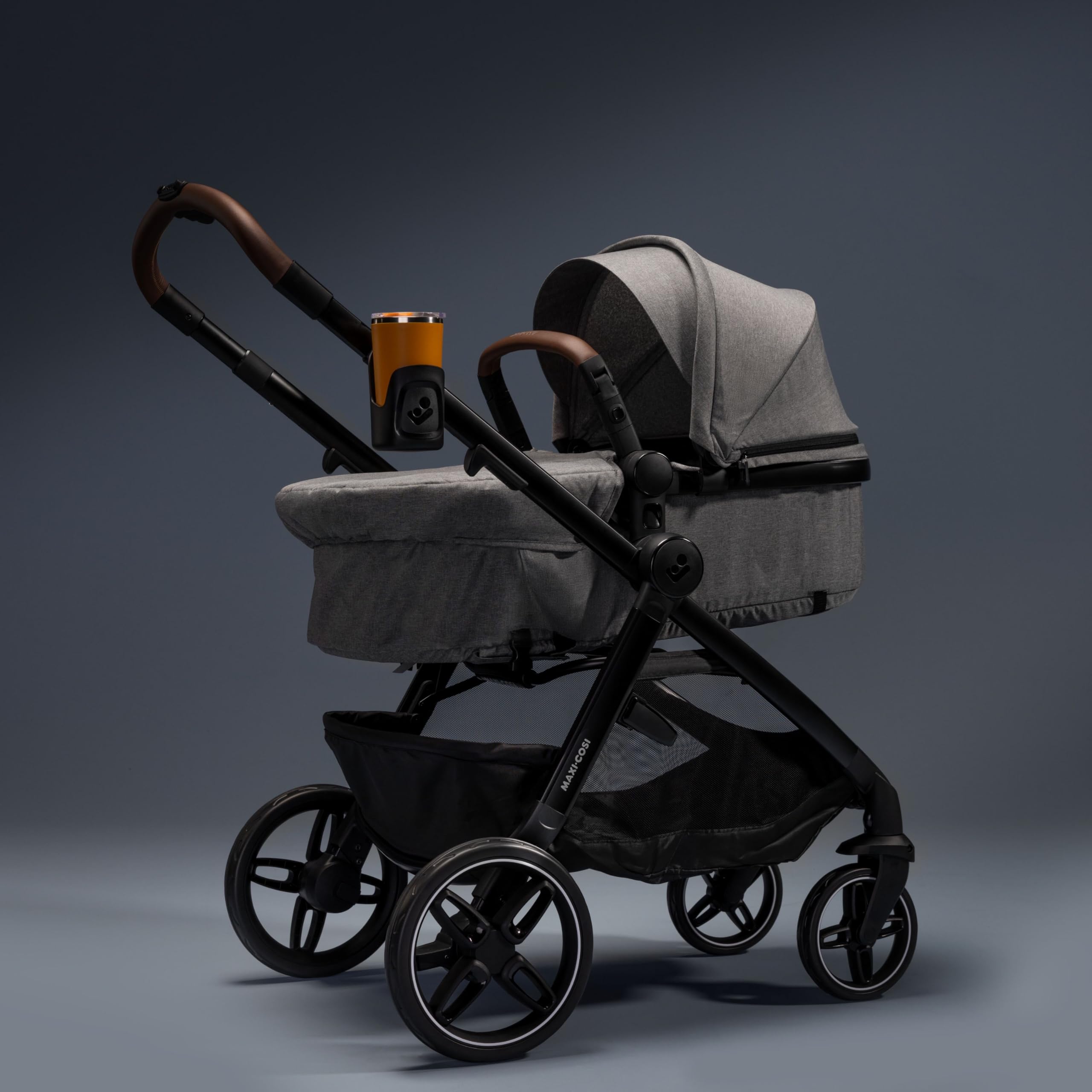 Maxi Cosi Zelia Select Trio, Poussette 3 en 1 Avec Siège auto, 0-4 ans (0-22 kg), Pliage D'une Seule Main, Poussette Trio Compacte et Réversible, Avec Siège auto Bébé CabrioFix S i-Size, Gris