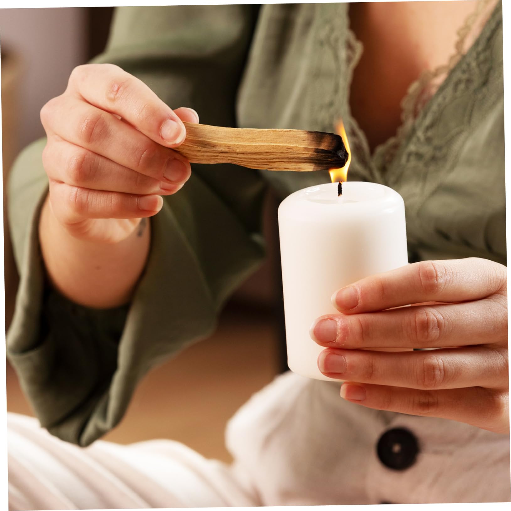 Cabilock Palitos Aromáticos de Madera de Palo Santo 50g, Incienso Natural Hogar, Uso Versátil, 3-5 Varillas