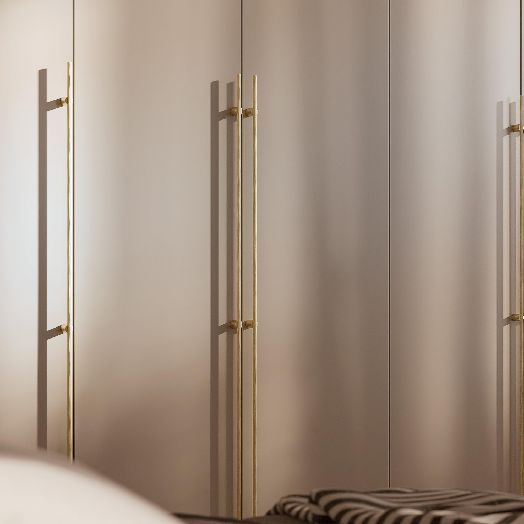 GTV Maniglia per Mobili LINEA – Maniglione a Barra in Alluminio 1200 mm, Maniglia Cucina Armadio Oro Chiaro Spazzolato, Interasse 2x512 mm, Zigrinato, Moderno