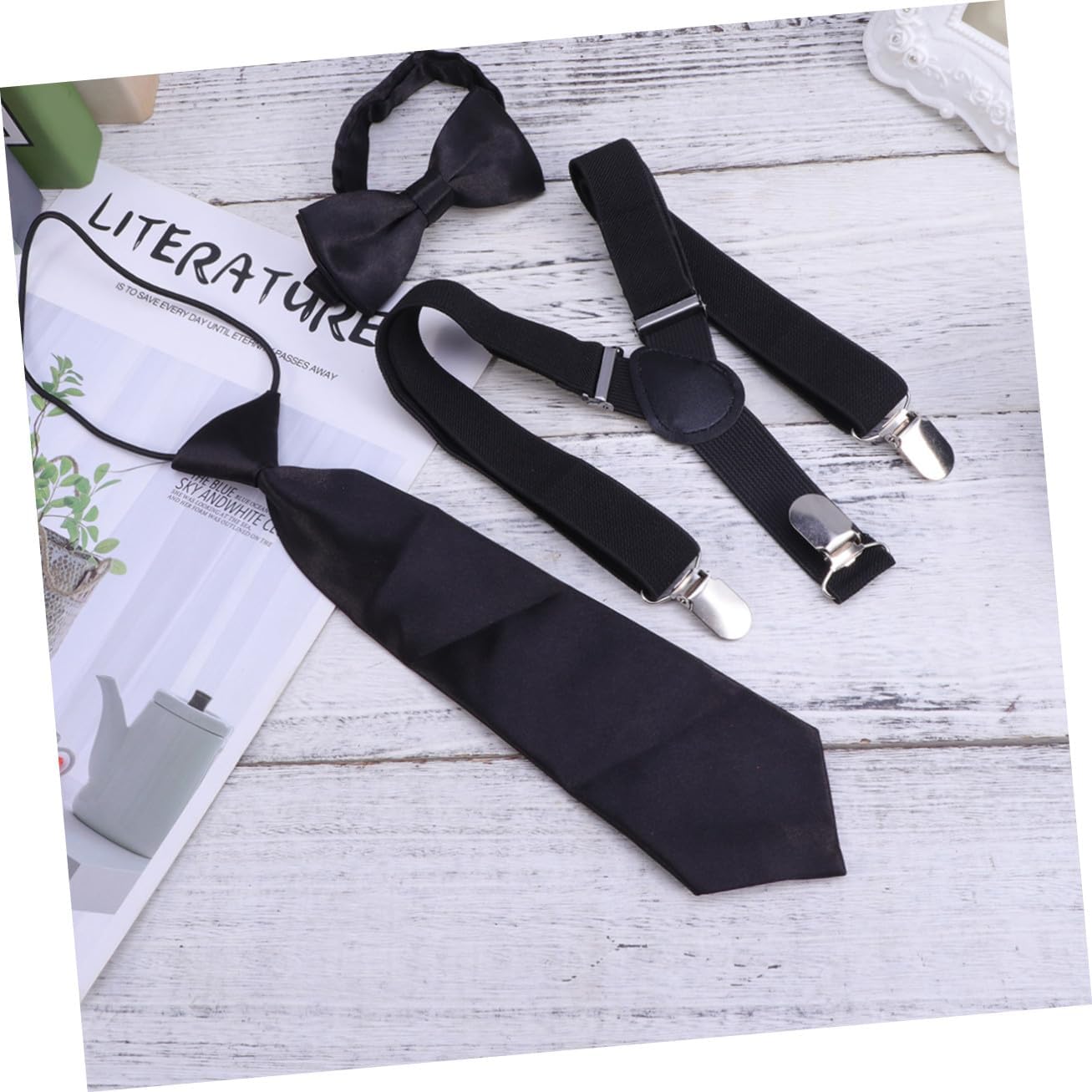 Beavorty 3Pcs Suspenders Set with Bow Tie Solid Color Elastic Braces for Boys and Comfortable Clip Buckle Design for Formal Occasions and Everyday Wear
