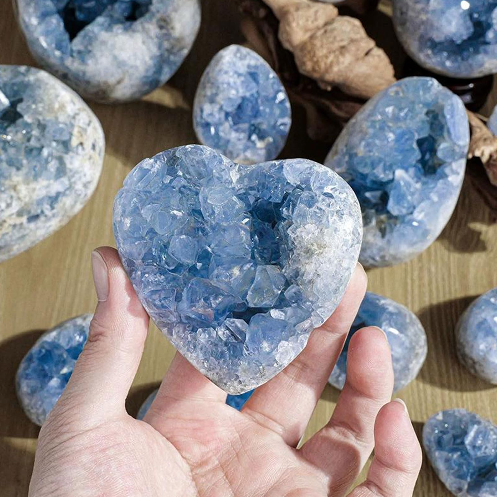 Natürliche Lapislazuli-Kristallcluster, Unregelmäßige Kristallform