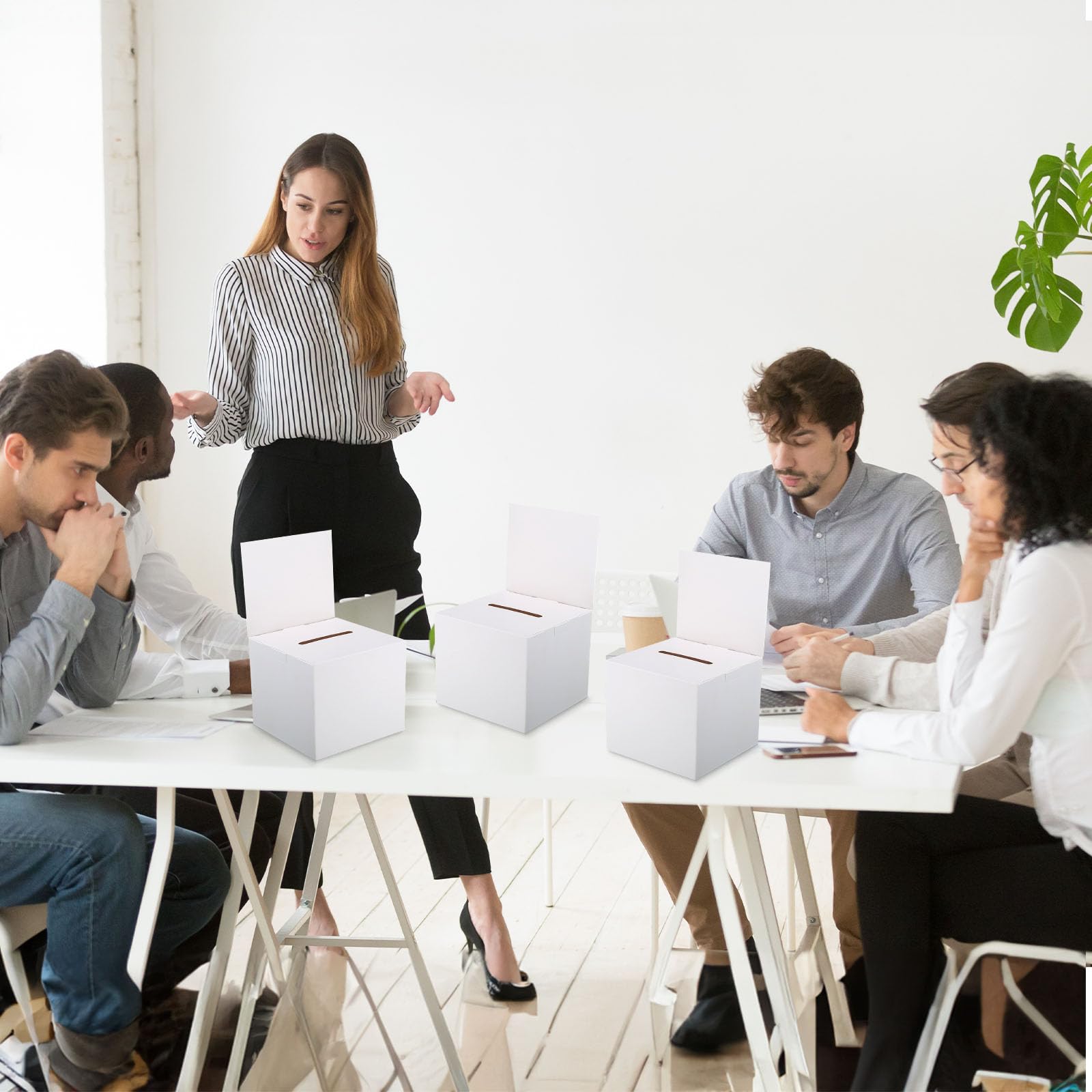 12 cajas de rifa, caja de donación de sugerencias para recaudación de fondos, caja de tarjetas de boletos de rifa con ranura y cabecera extraíble, caja de votación para subastas, concurso de tarjetas