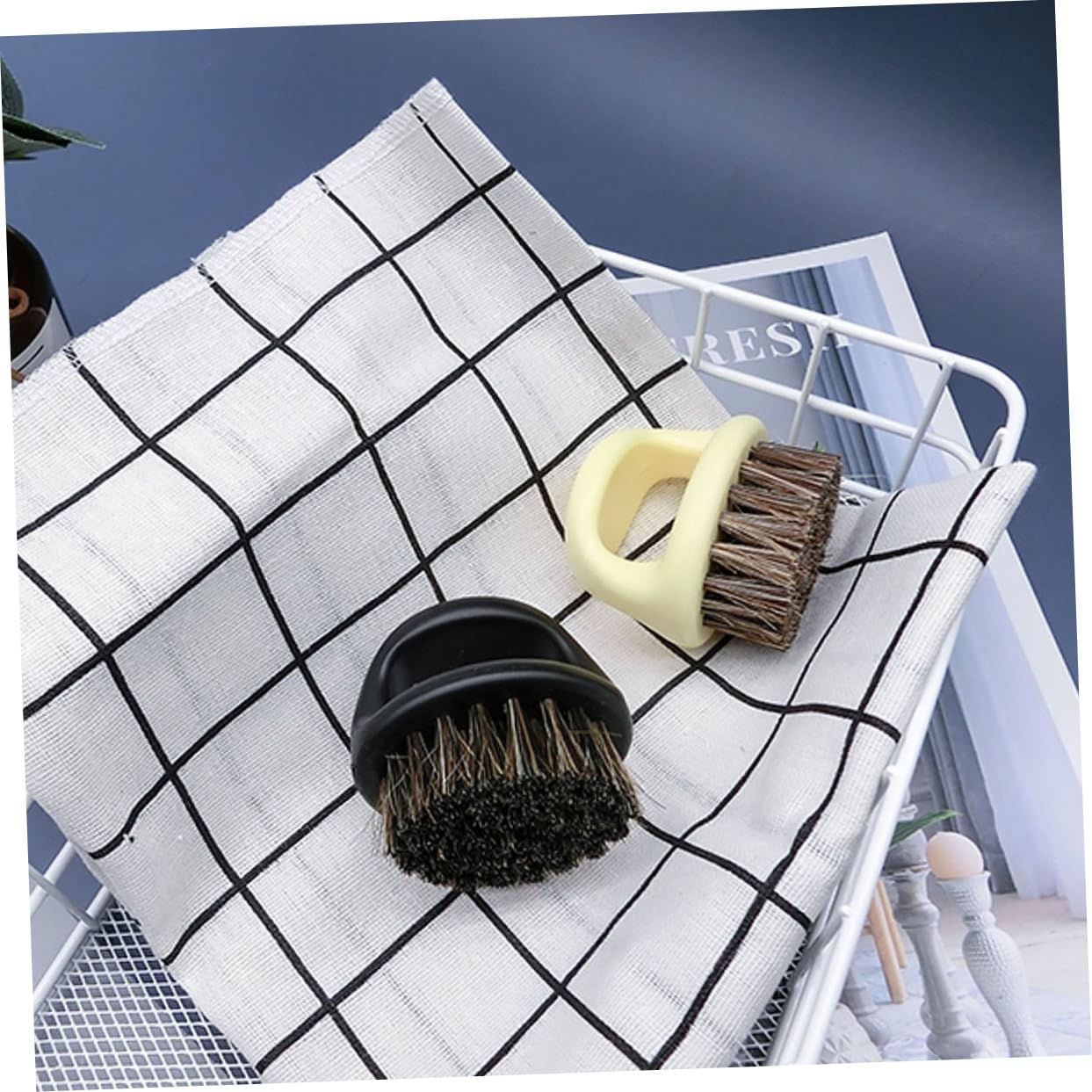 Beaupretty 8pièces Brosse à Barbe Plastique Avec Poignée Brosse à Cheveux Frisés Et Peigne Aléatoires