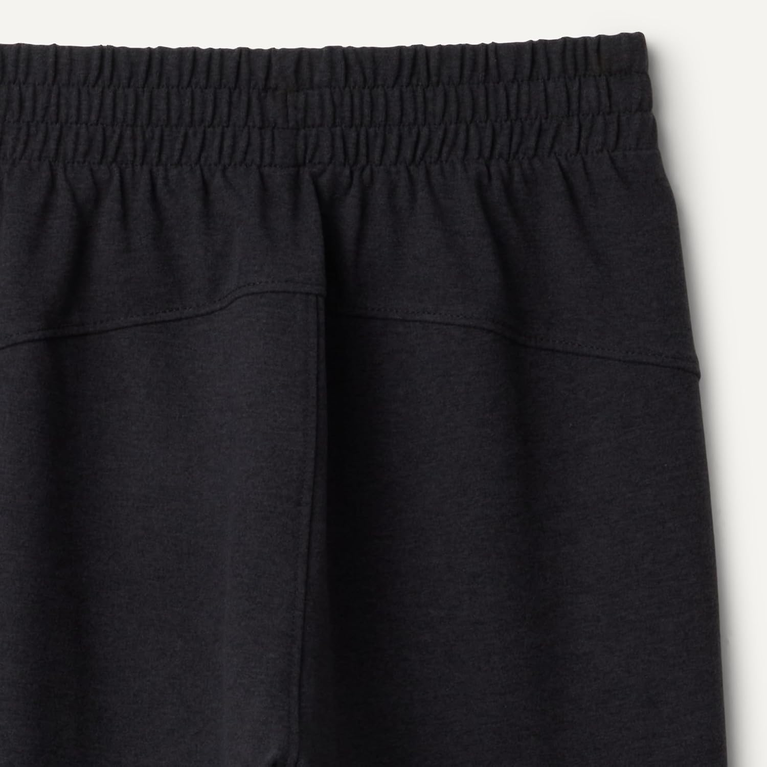 Amazon Essentials Boys' Supersoft Performance Regular-Fit Joggers