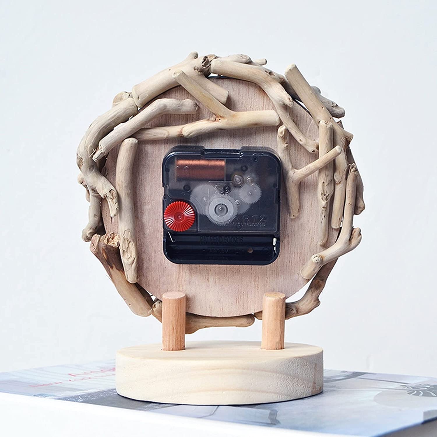 Wecker, AA-batteriebetriebene Tischuhr aus Holz, 14 x 16 cm