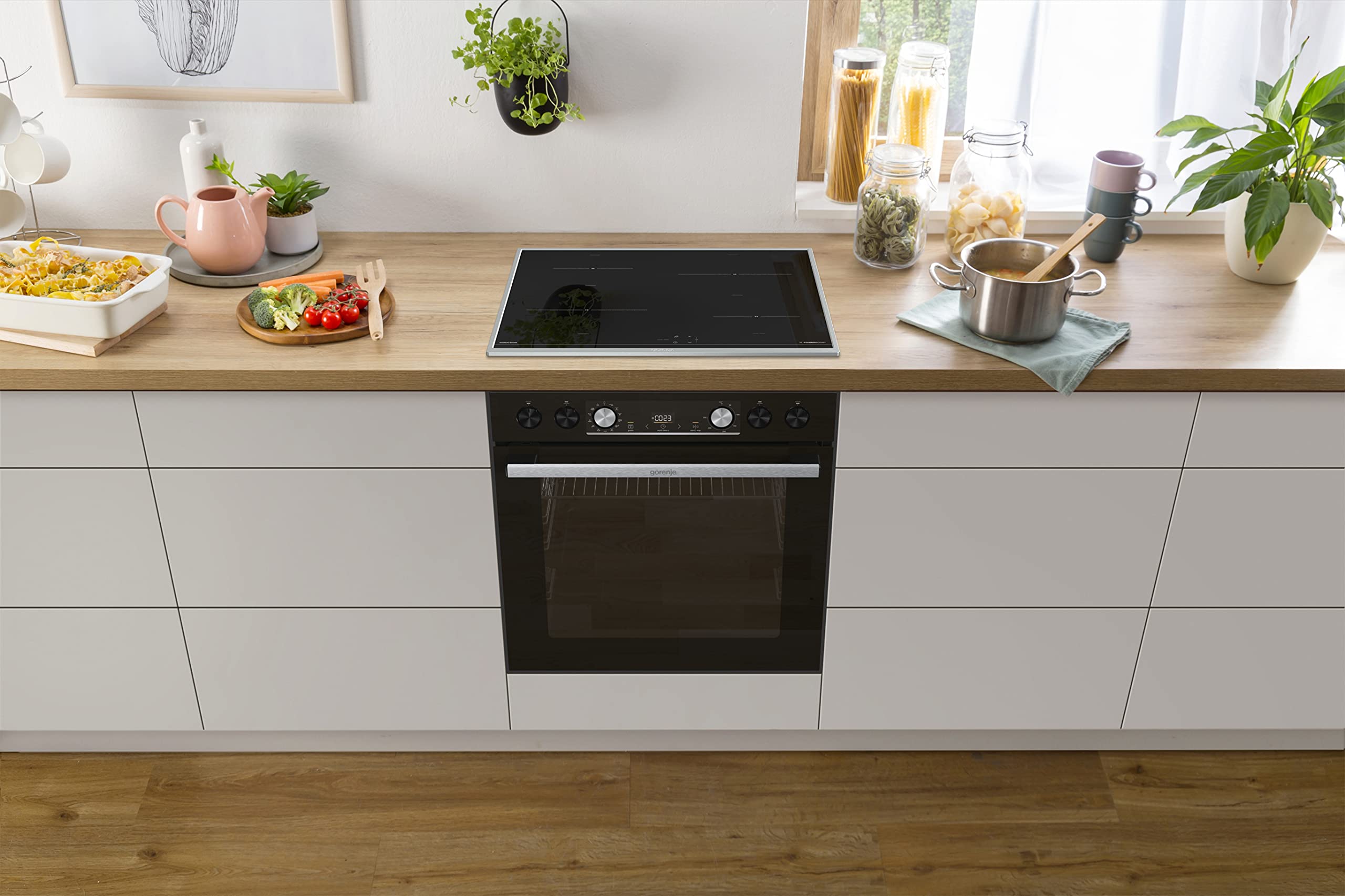 Gorenje OptiBake Black Set 5 Herd-Set mit Induktionskochfeld 77L AquaClean ExtraSteam AirFry PizzaMode 300°C PerfectGrill Teleskopauszüge schwarz