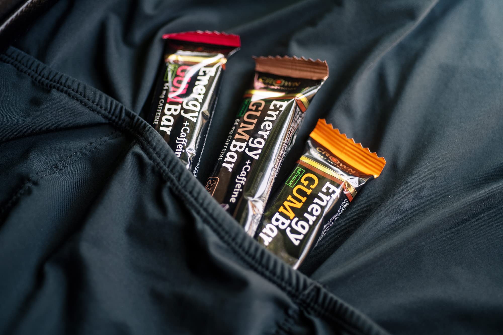 Crown Sport Nutrition Energy GUM Bar | Barrita Energética de Gominola con Carbohidratos, Sales y Aminoácidos | Textura blanda, con y sin cafeína | Vegana