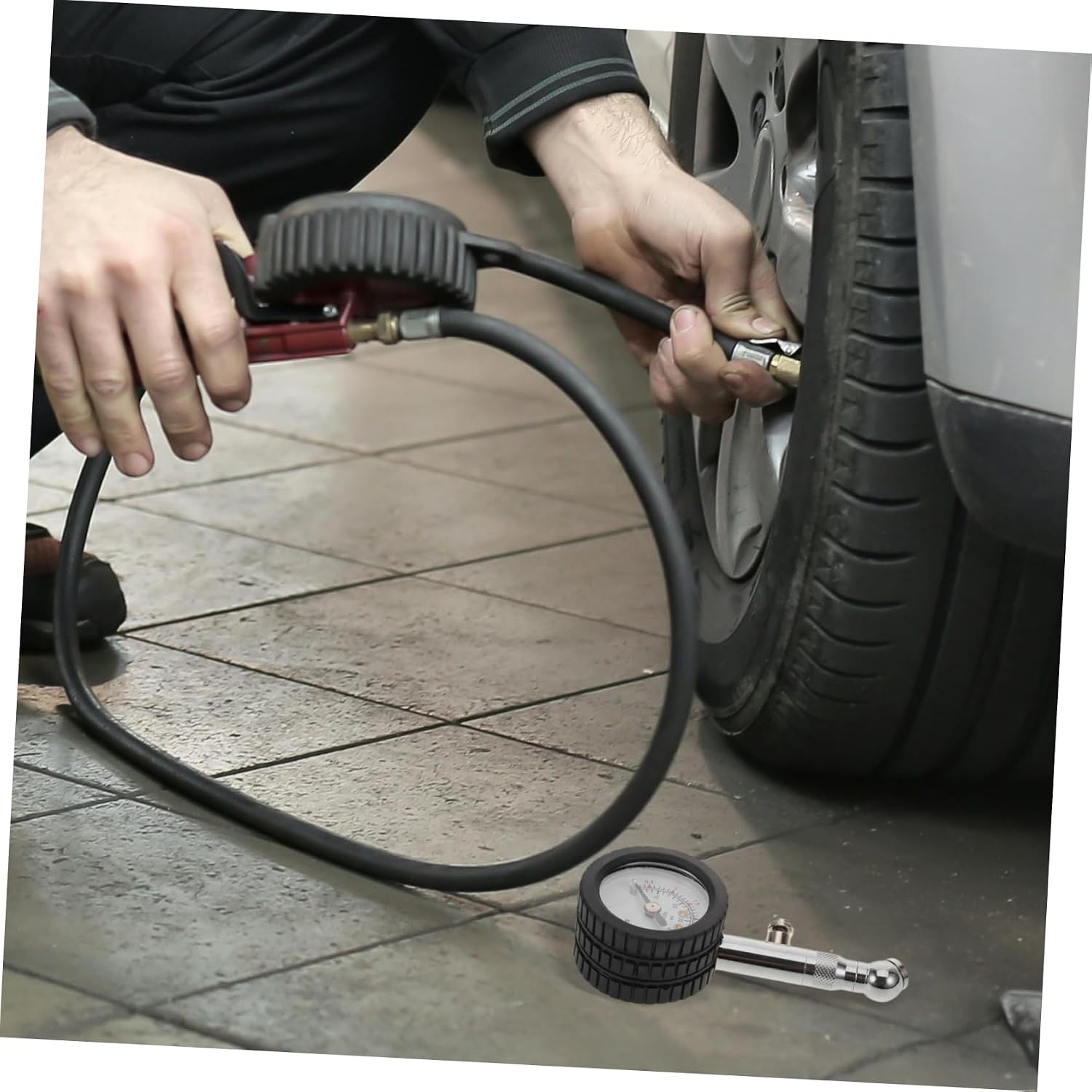 Portable Tyre Pressure Gauge Multifunctional Display Accurate Auto Monitor for Cars Suvs and Motorcycles Real Pressure Readings for Safe Driving