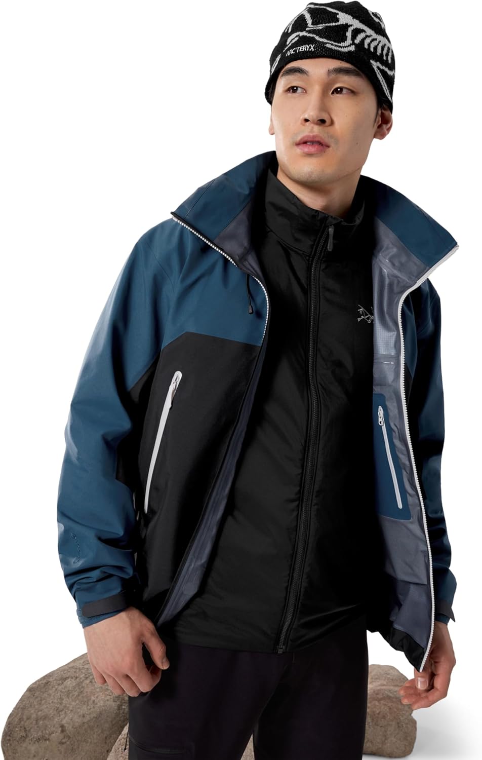 Arc'teryx Beta AR Men's Jacket | Waterproof, Windproof Gore-Tex Pro Shell Men's Winter Jacket with Hood for All Round Use