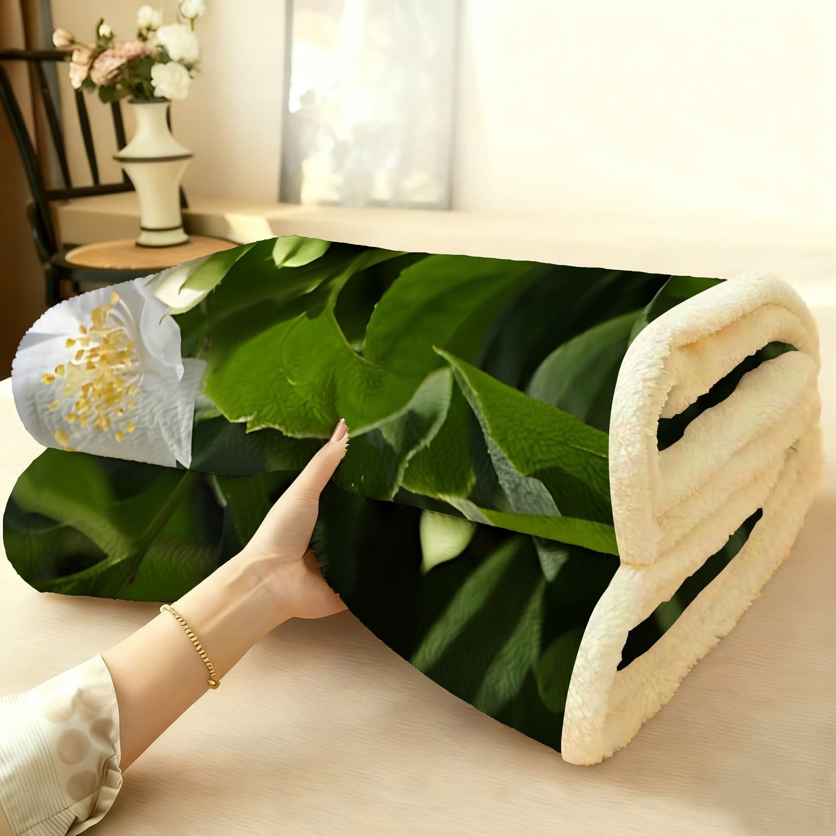 Weiße Blumen Fleecedecke 130x150 cm – Extra dick & kuschelweich, Green Leaves Flauschige Decke für Einzelbett, Sofa & Wohnzimmer, Überwurf
