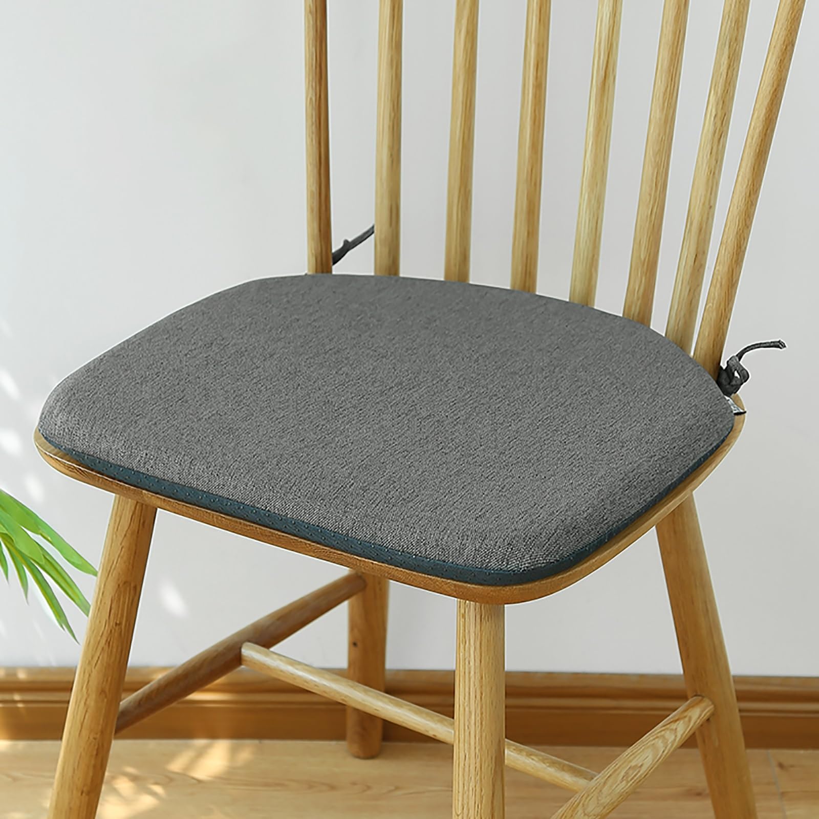 Coussin en mousse à mémoire de forme pour soulager le mal de dos sur la chaise
