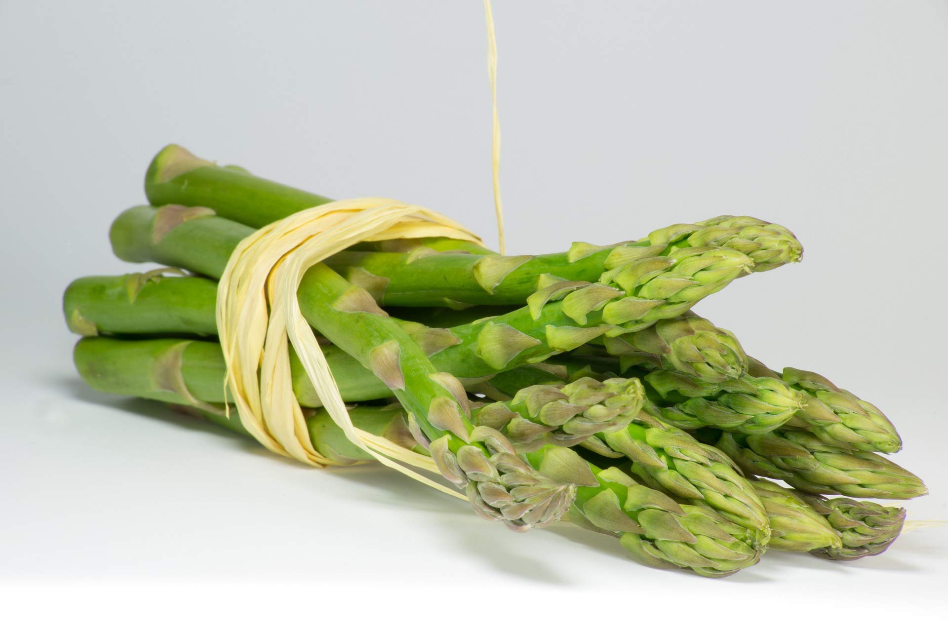 Spargel grün frisch 1 kg Packung