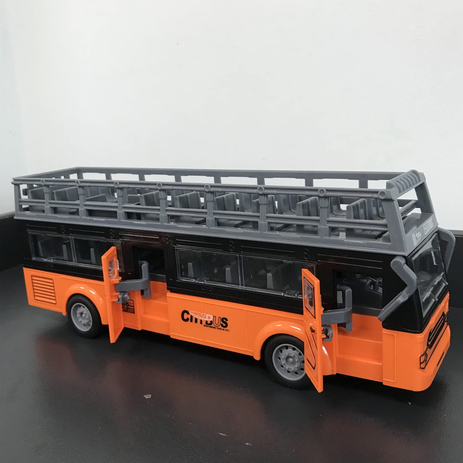 Bus télécommandé, 4 Canaux électroniques, Ouverture des Portes, Fonction D'accélération, Bus RC à Deux étages pour Enfants de 3 Ans et Plus (QH204 9 Bus Touristique)