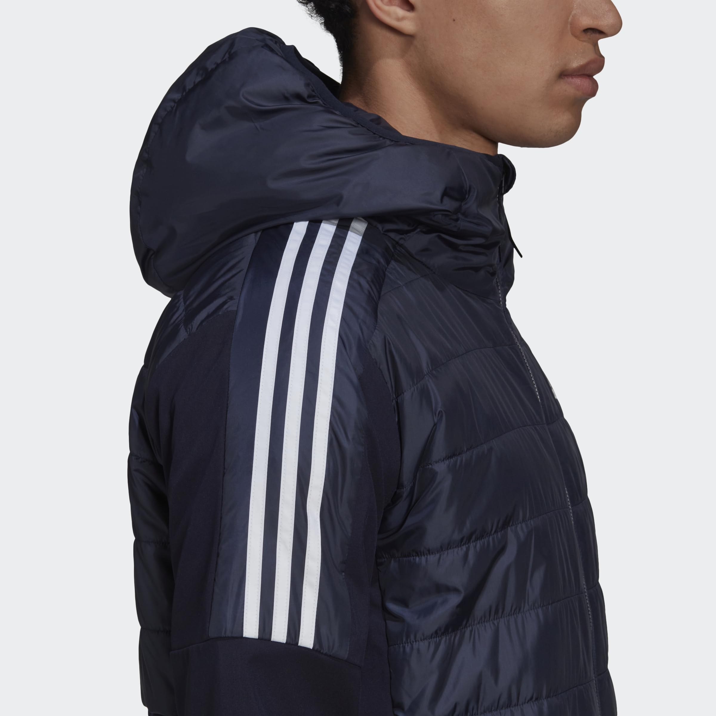 adidas Kurtka (średnia waga) Mężczyźni Essentials Insulated Hooded Hybrid Jacket