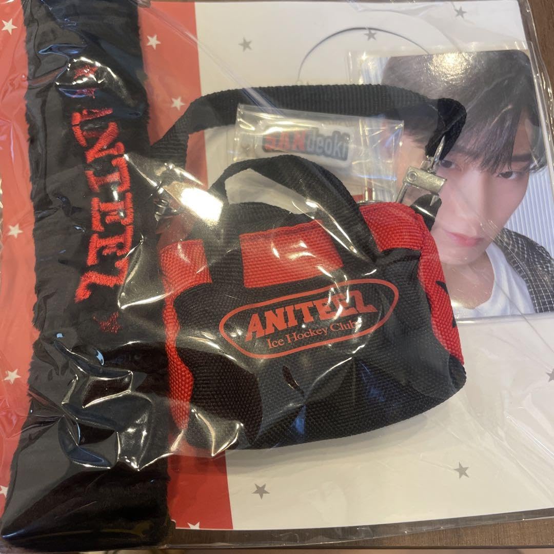 Amazon.co.jp: ateez aniteez サン マスコット セット ポップアップ ATEEZ ポップアップ ANITEEZ ユニフォームTシャツサン