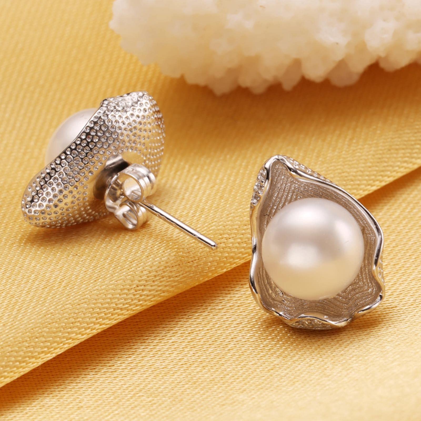 LOKILOKI Set di Gioielli con Perle Naturali per Donna Collana con Ciondolo Conchiglia Bohémien Anello da Festa in Argento Sterling 925 con Orecchini A Bottone
