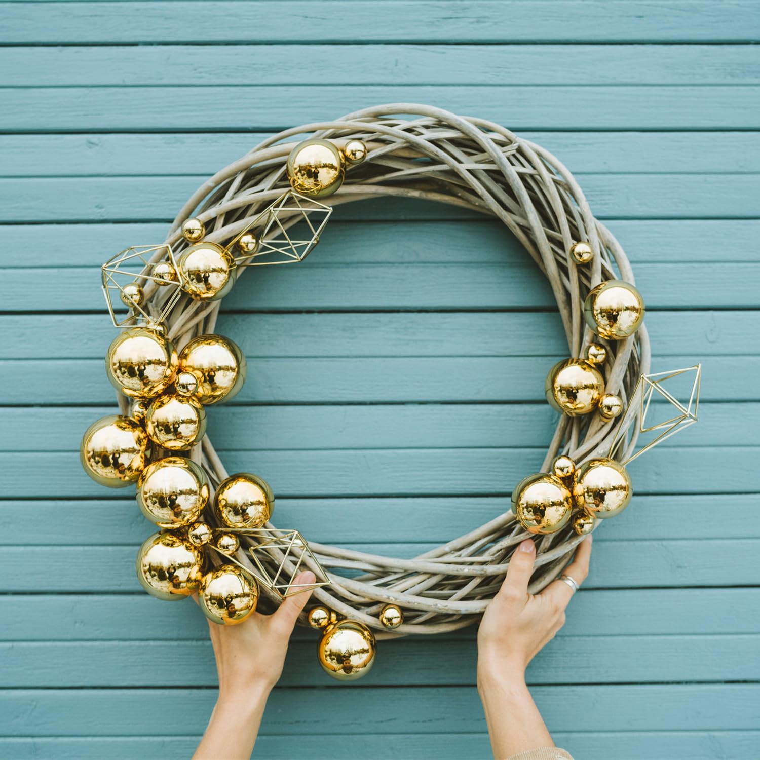 Weinrebenkränze, gewebter runder Weidenkranz, zum Basteln, Rattan-Kranz, Haustür, Wandbehang, Dekoration für Weihnachten, Halloween, Erntedankfest, Ostern, Geburtstag, Weiß, 30 cm, 2 Stück