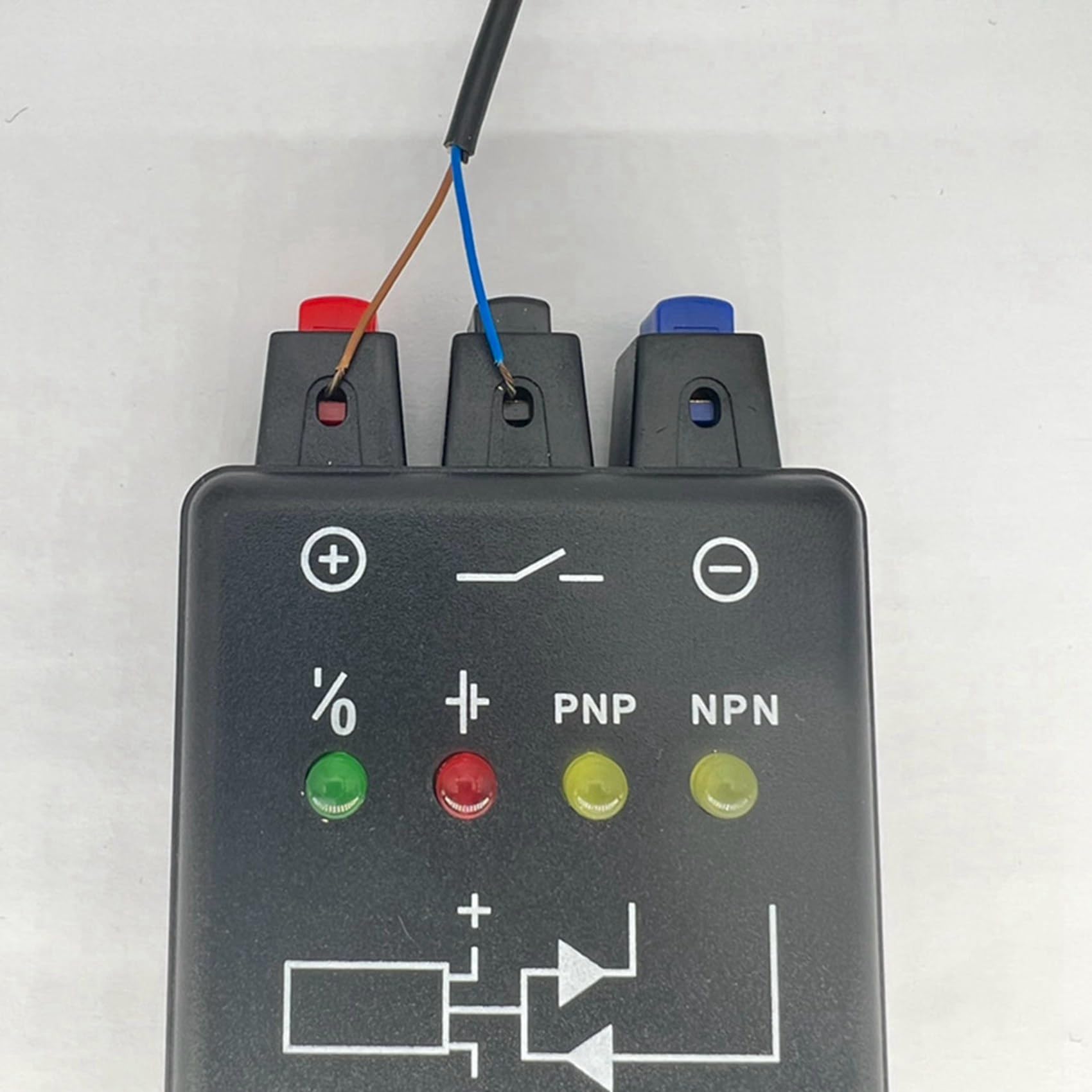 2X Neuer -800 Photoelektrischer Schaltertester, Näherungsschalter, Magnetschaltertester, Sensortester (Ohne 2 X 9-V-Batterie)