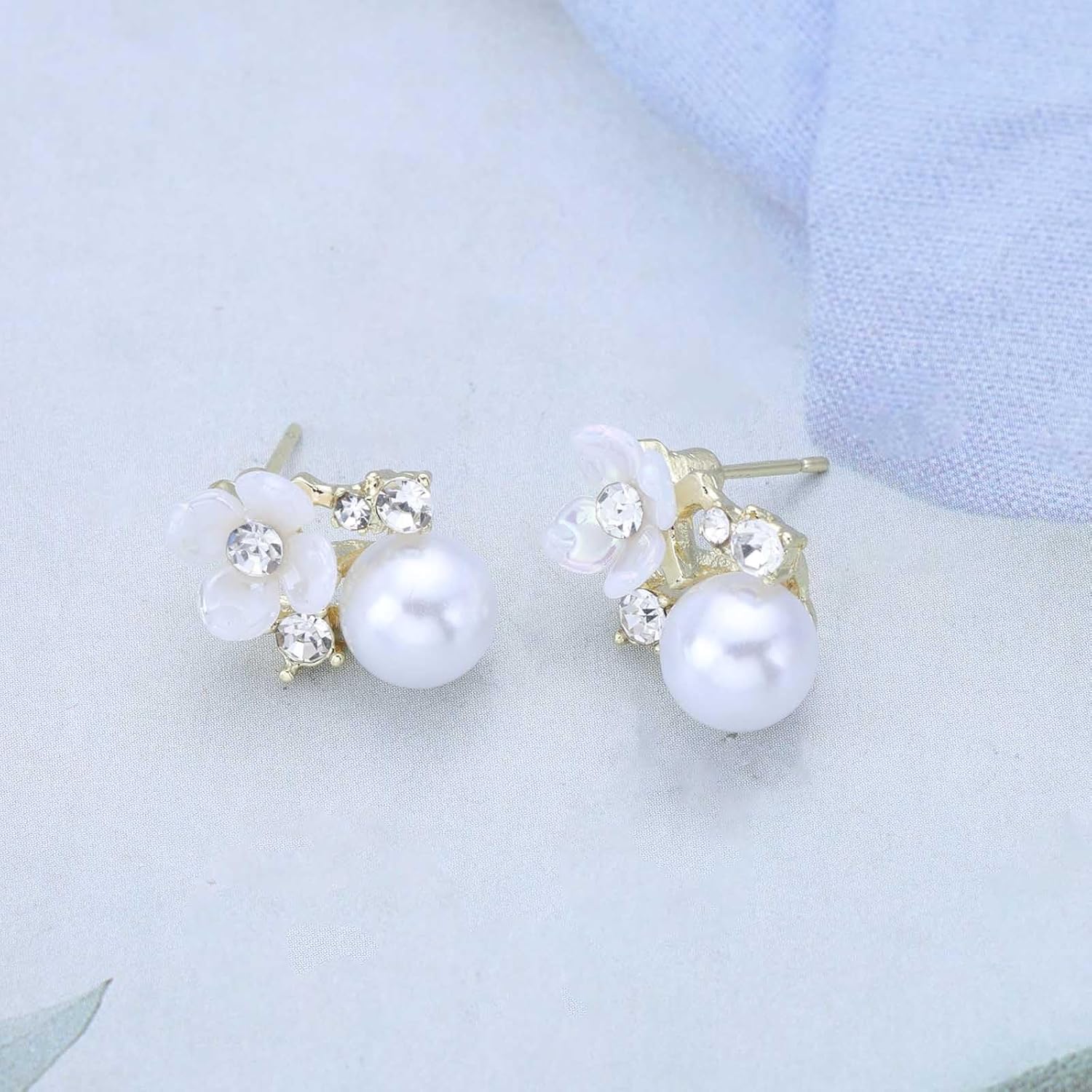 Vintage Crystal Flower Stud Earrings Boho Pearl Drop Earrings Moonstone Flower Dangle Earrings Statement Pearl Earrings for Women - Image 6