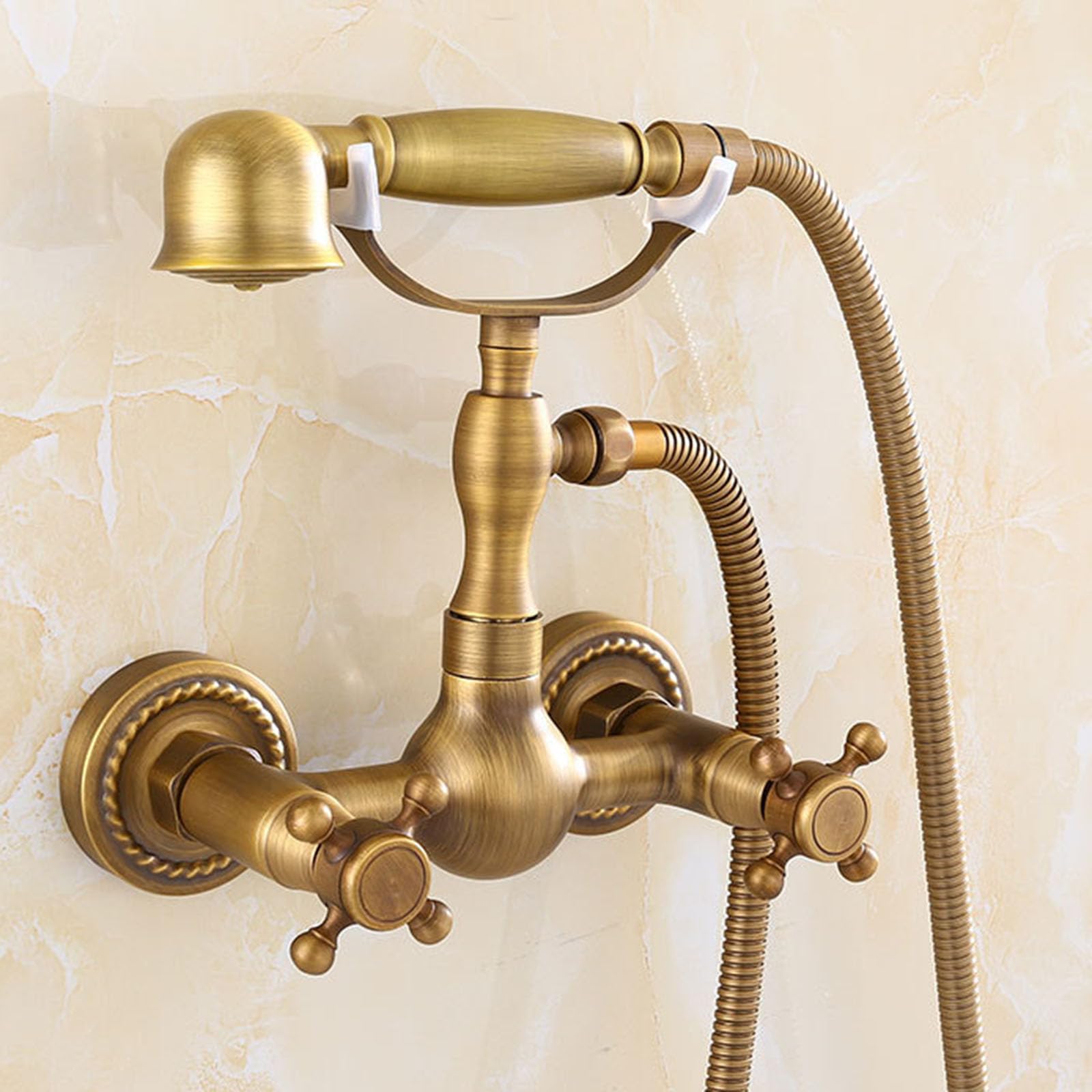 Robinet mitigeur de bain vintage en laiton massif au charme antique pour une salle de bain chic