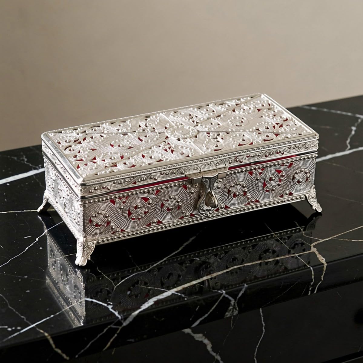 Uonlytech Antique Rectangular Metal Jewelry Box with Embossed Pattern Sturdy European Retro Trinket Case for Elegant Decorative Storage